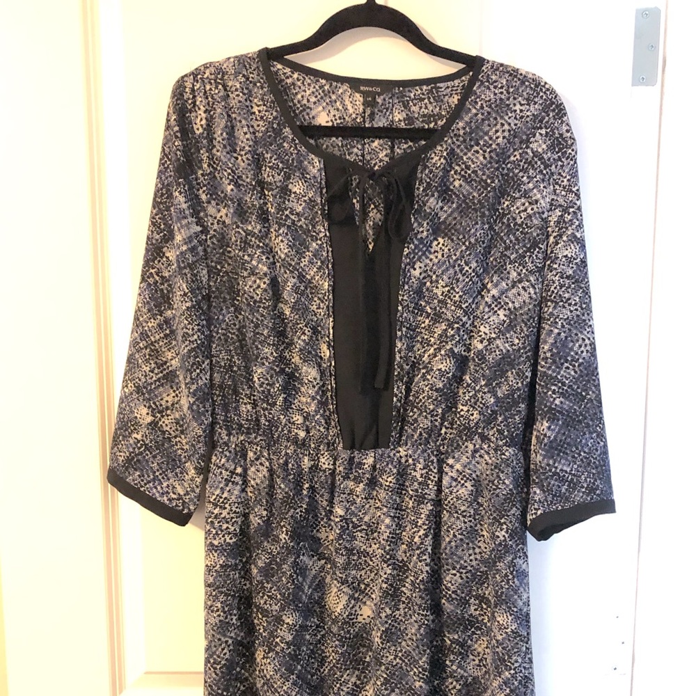 RW&CO | Navy print dress with 3/4 sleeves